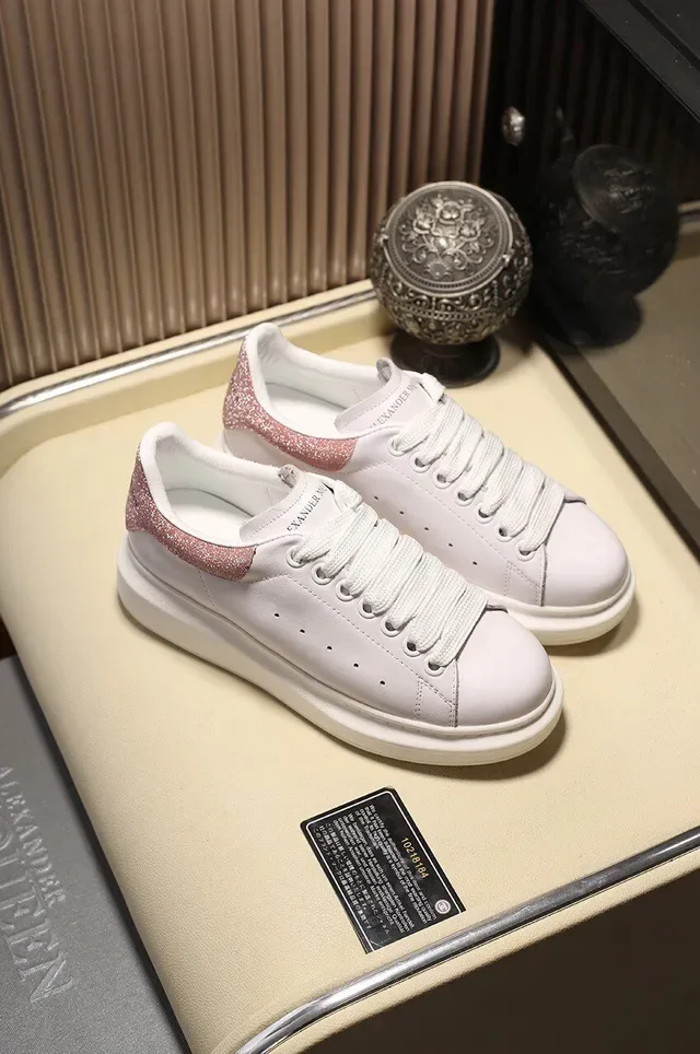 Alexander McQueen Oversized Sneaker White Pink Platform Sole Smooth Leather Upper Lifestyle Sneakers 8