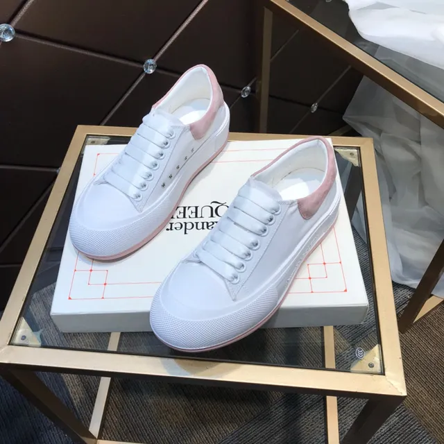 Alexander McQueen Tênis Oversized Branco e Rosa Sola Plataforma Biqueira Texturizada Tênis Lifestyle 8