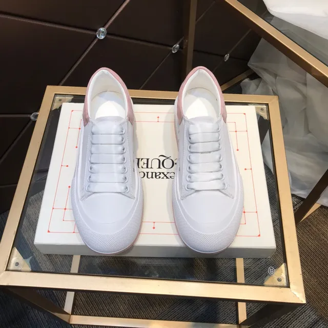 Alexander McQueen Tênis Oversized Branco e Rosa Sola Plataforma Biqueira Texturizada Tênis Lifestyle 9