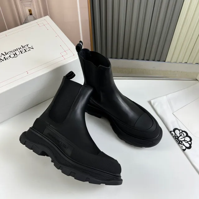 Alexander McQueen Tread Slick Black Chelsea Boots 5
