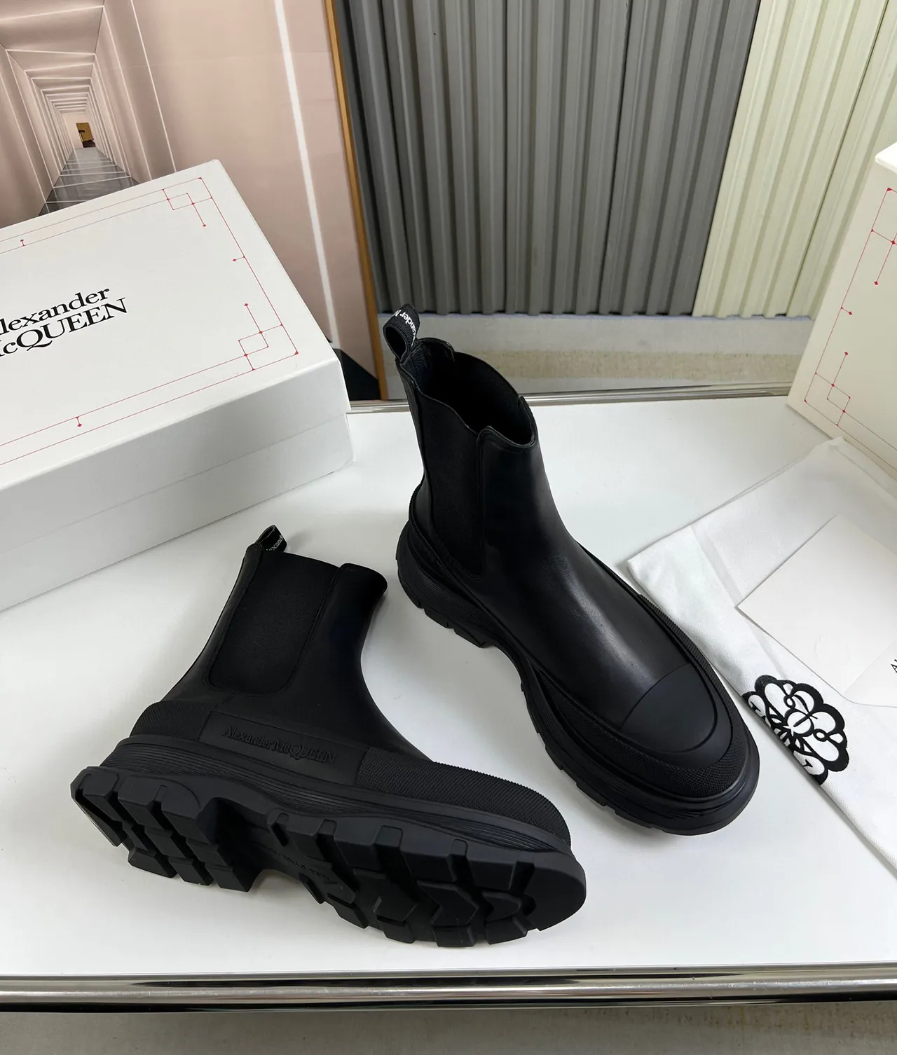 Alexander McQueen Tread Slick Black Chelsea Boots 7
