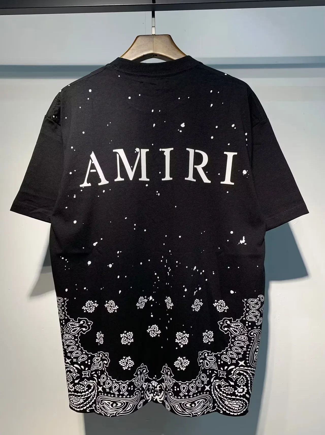Amiri Gradient Speckle Bandana Hem T-Shirt 7