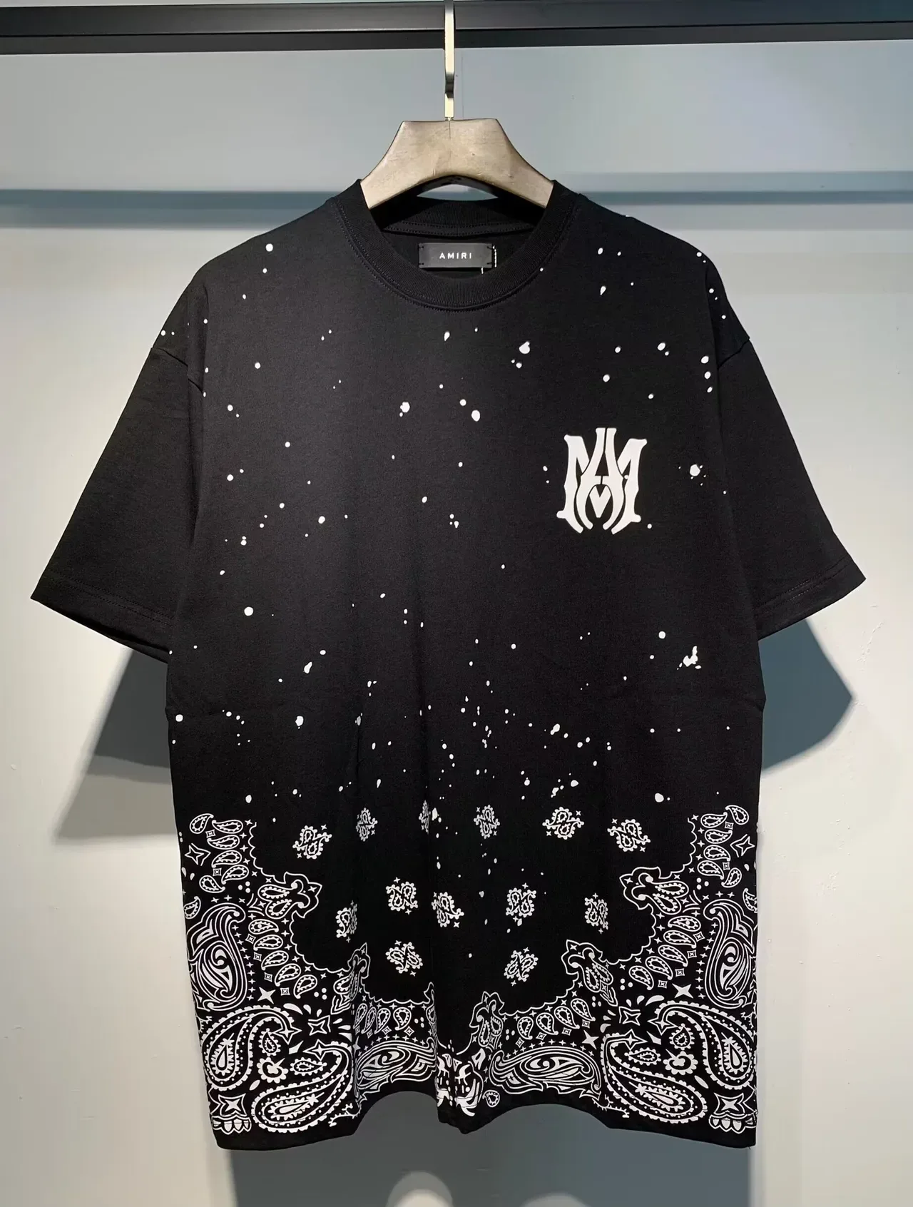 Amiri Gradient Speckle Bandana Hem T-Shirt 8