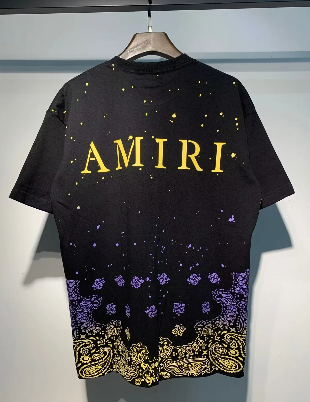 Amiri Gradient Speckle Bandana Hem T-Shirt 9