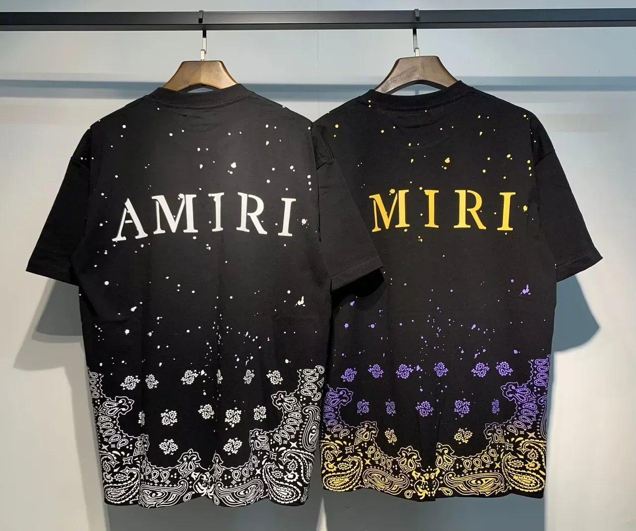 Amiri Gradient Speckle Bandana Hem T-Shirt 11