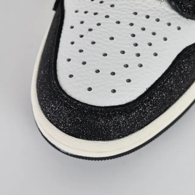 Amiri MA Court Sneakers Lifestyle Noir à Paillettes et Blanc 5