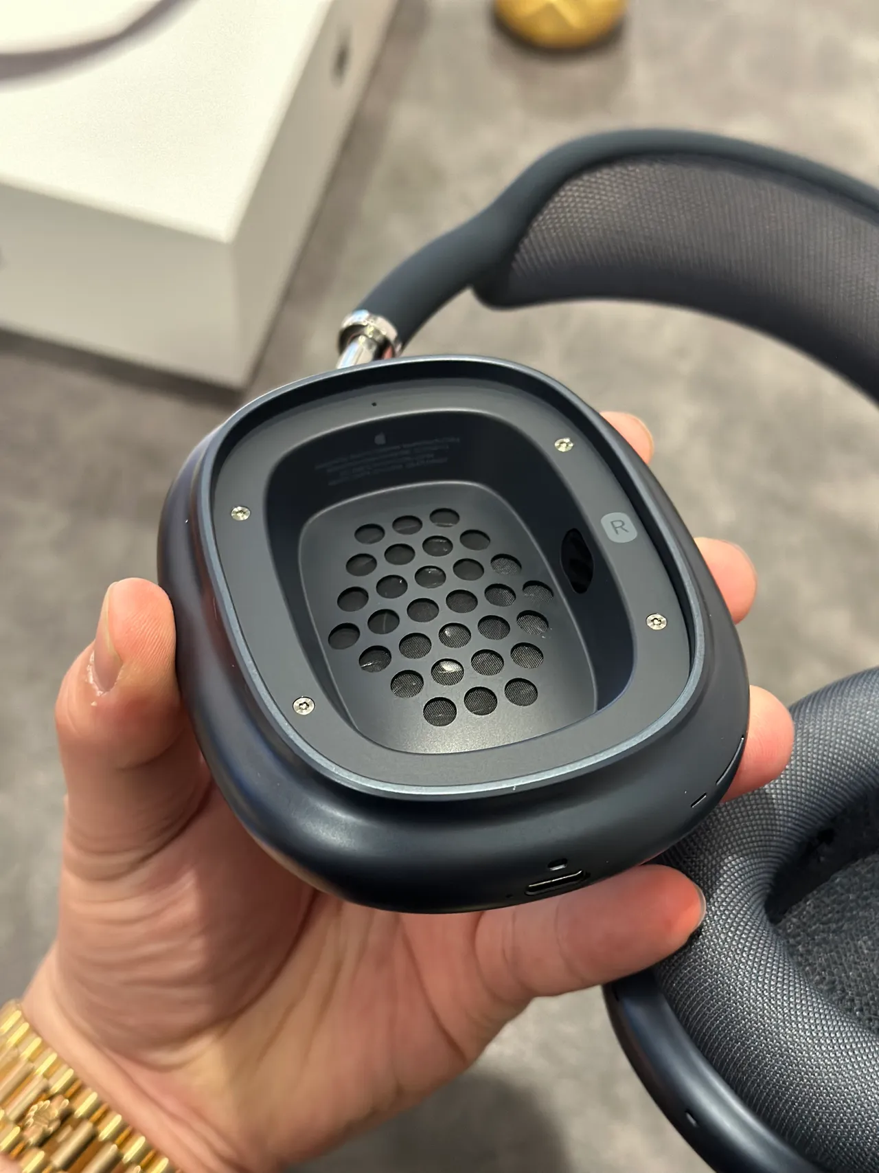 Apple AirPods Max Space Gray Over-ear Headphones 20