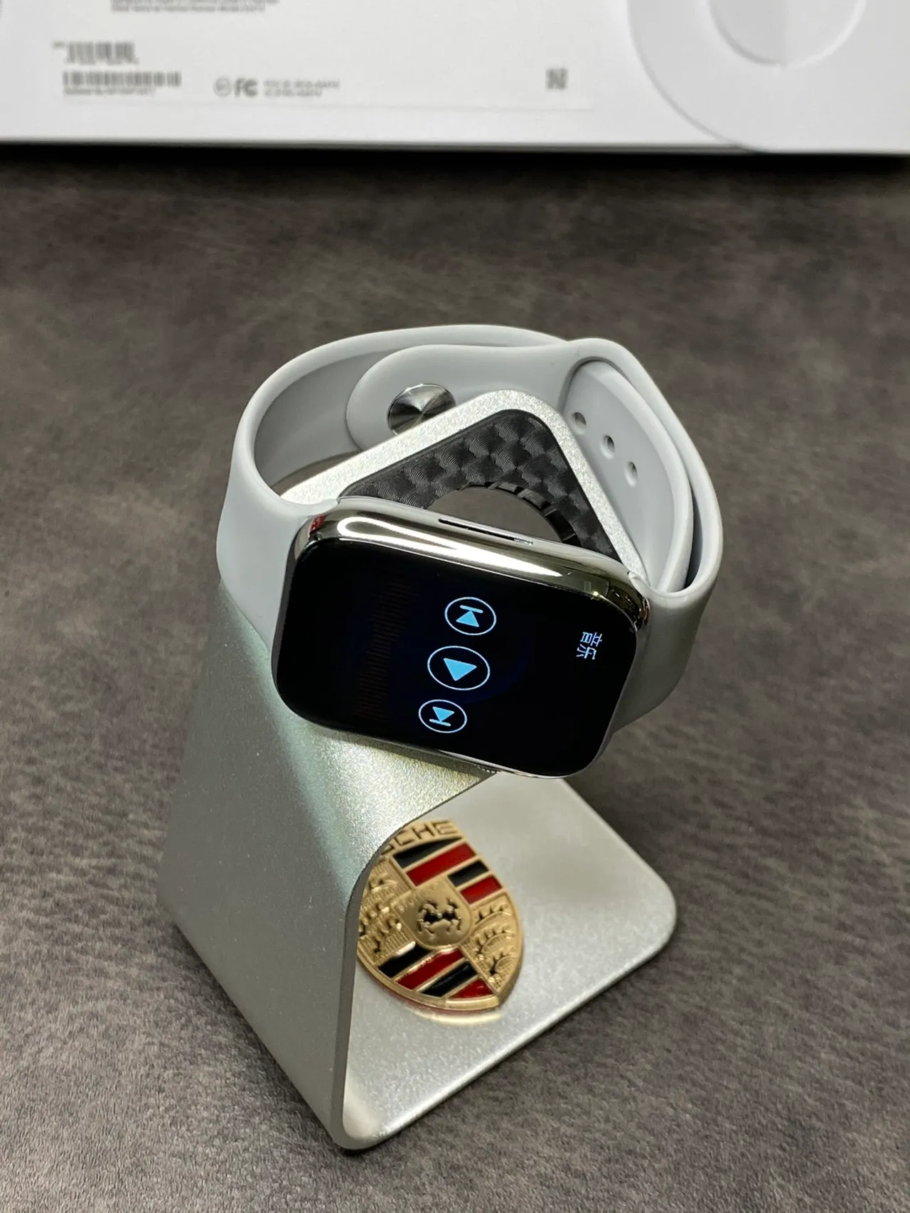 Apple Series 7 Silver Gray Flat-Edged Stainless Steel Case Light Silicone Sport Band Sports Watch 15