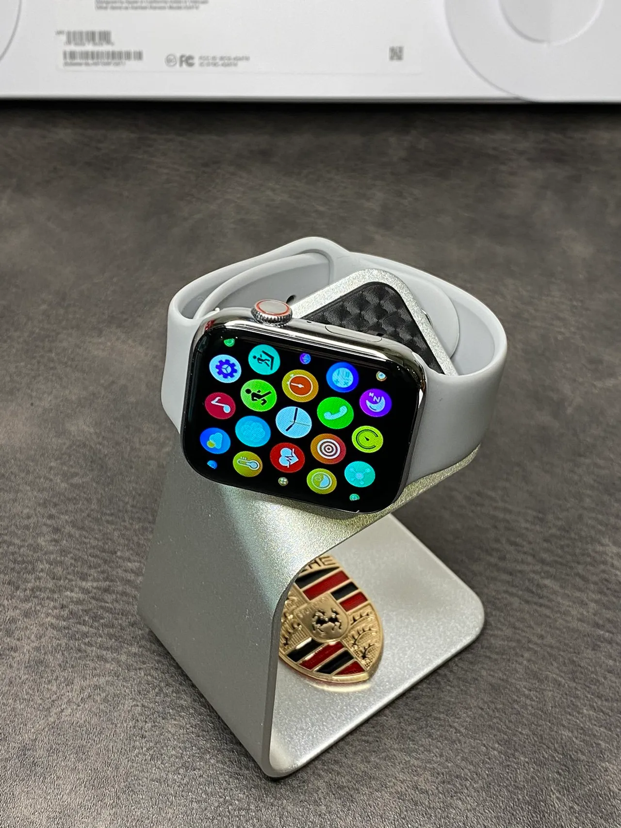 Apple Series 7 Silver Gray Flat-Edged Stainless Steel Case Light Silicone Sport Band Sports Watch 16