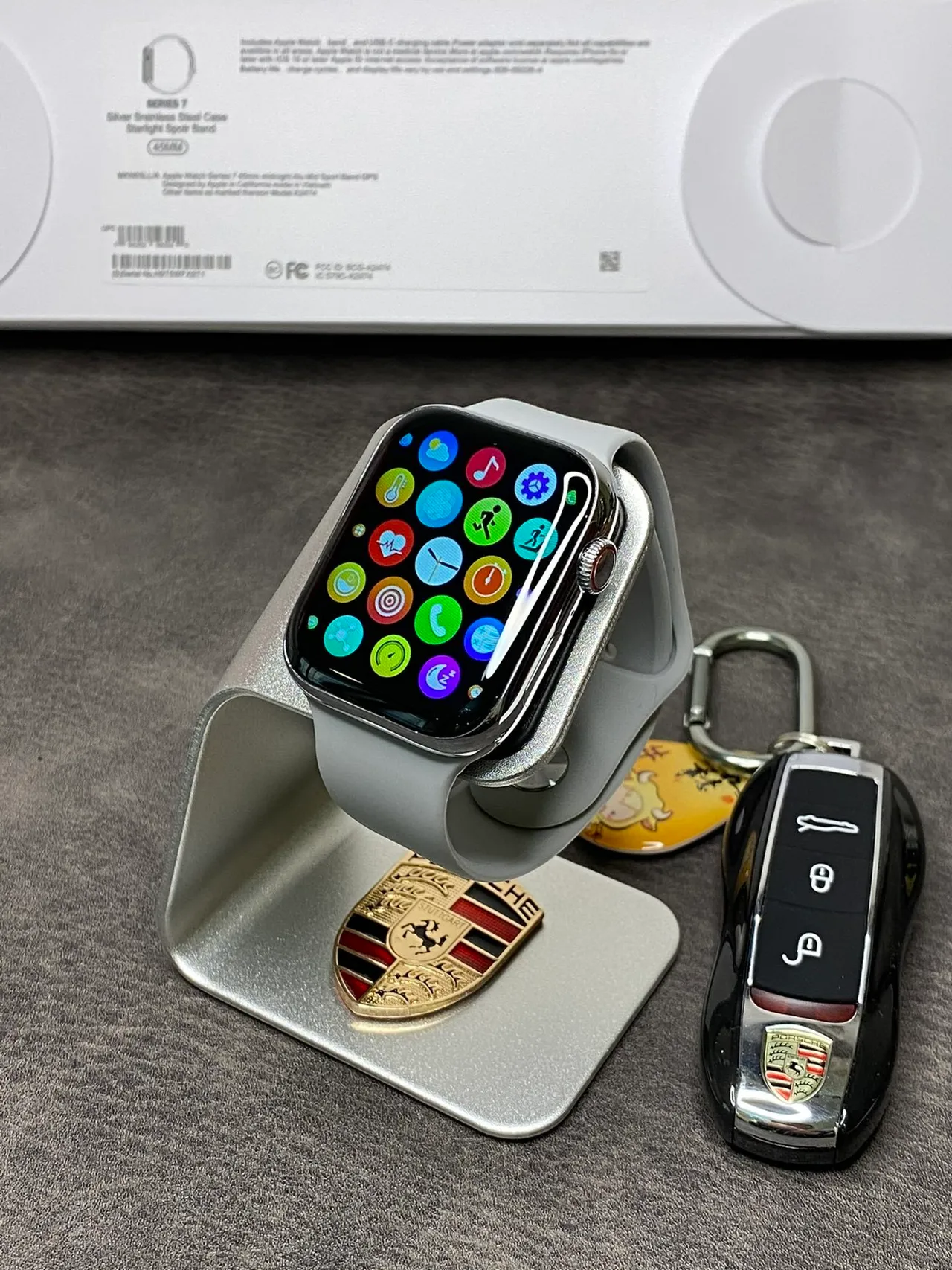 Apple Series 7 Silver Gray Flat-Edged Stainless Steel Case Light Silicone Sport Band Sports Watch 17