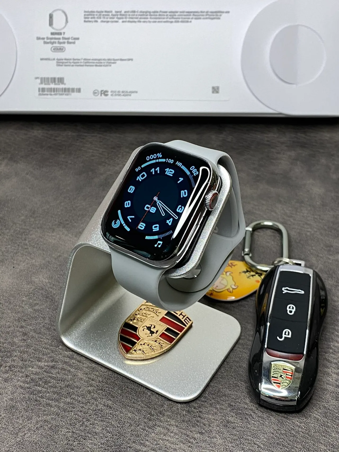 Apple Series 7 Silver Gray Flat-Edged Stainless Steel Case Light Silicone Sport Band Sports Watch 18