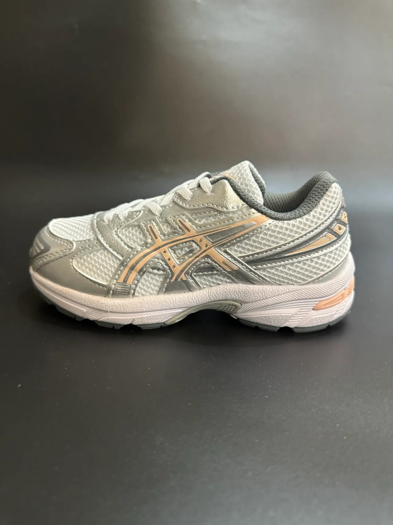 ASICS Branco Azul tênis de corrida low-top de malha e sintético superior 6
