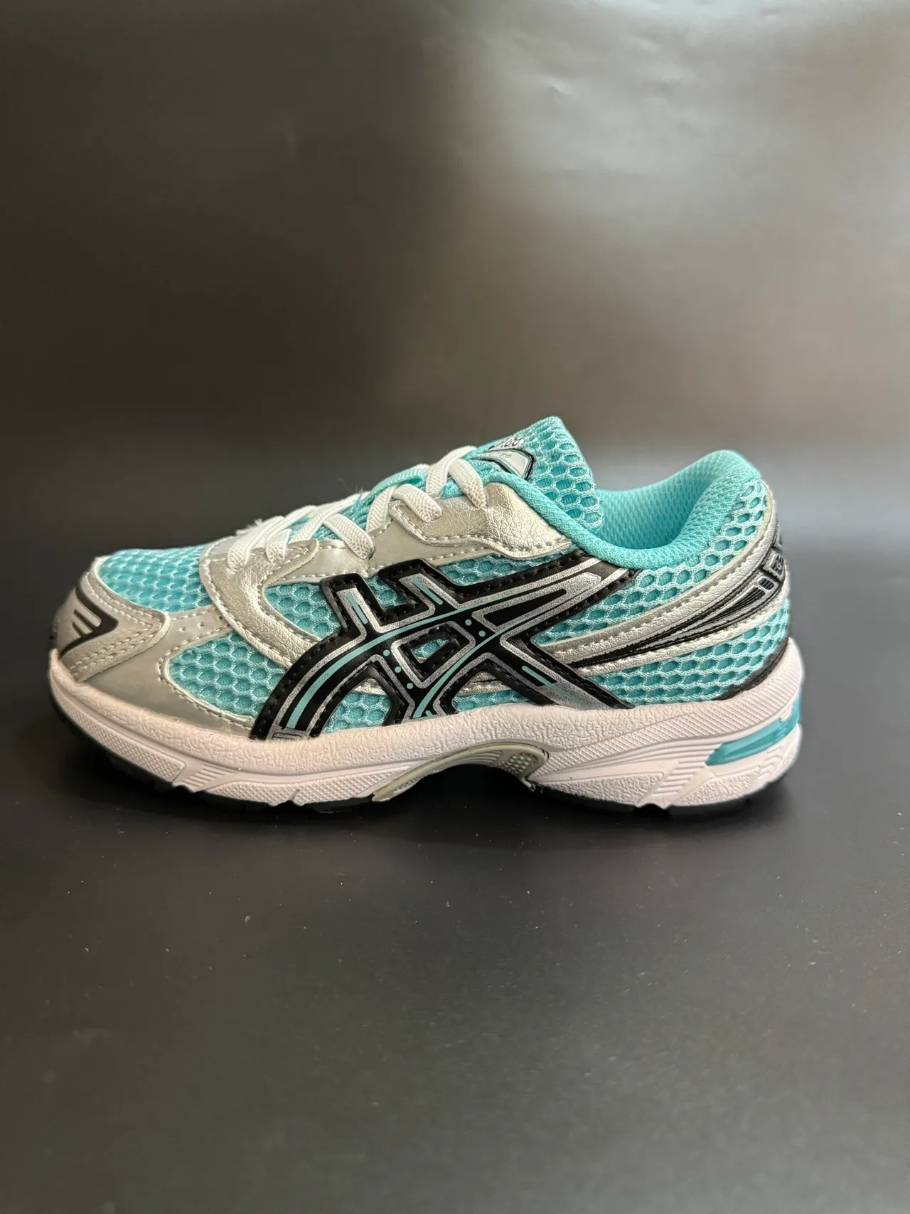 ASICS Branco Azul tênis de corrida low-top de malha e sintético superior 8