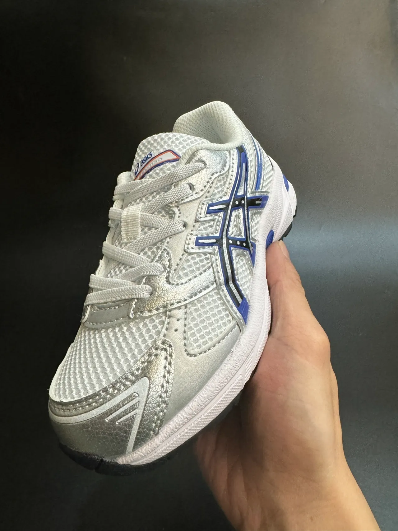 ASICS Branco Azul tênis de corrida low-top de malha e sintético superior 16