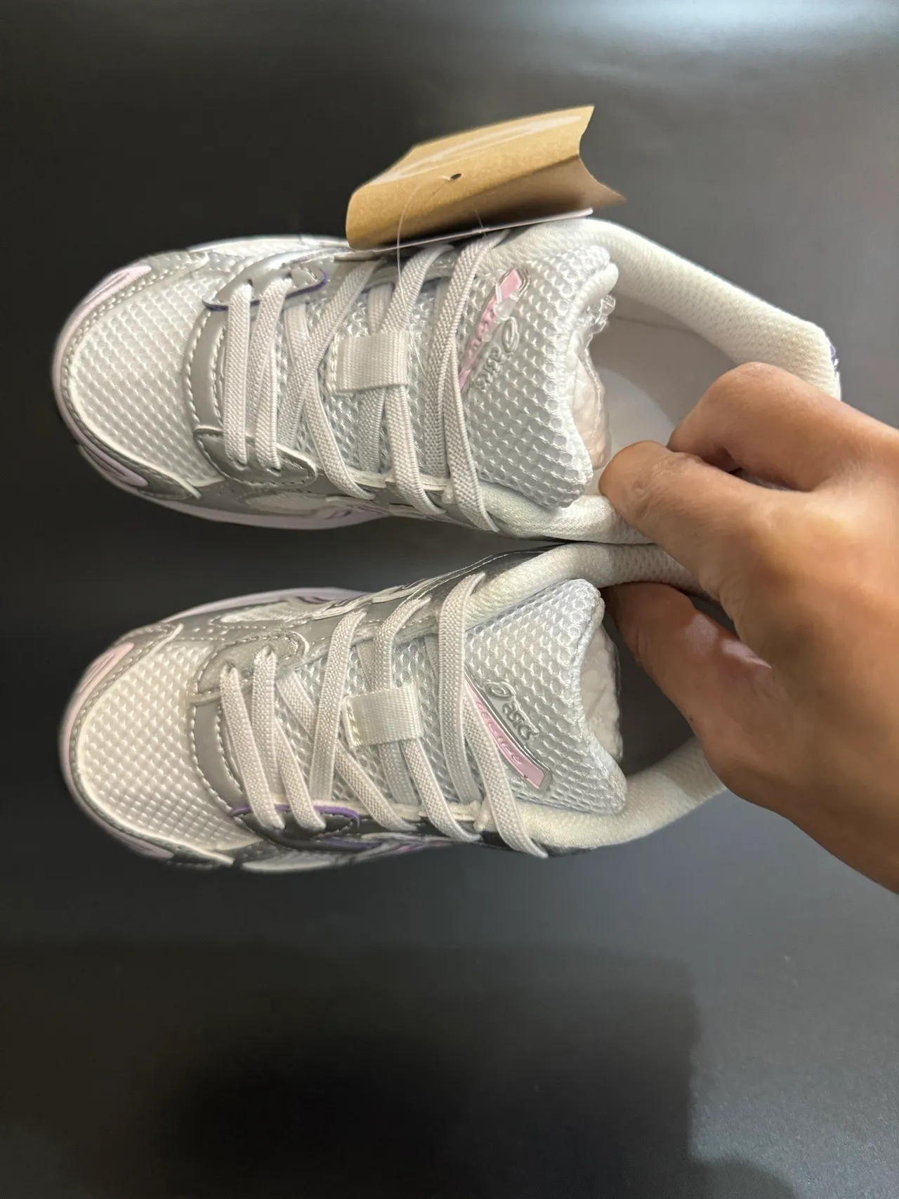 ASICS Branco Azul tênis de corrida low-top de malha e sintético superior 19