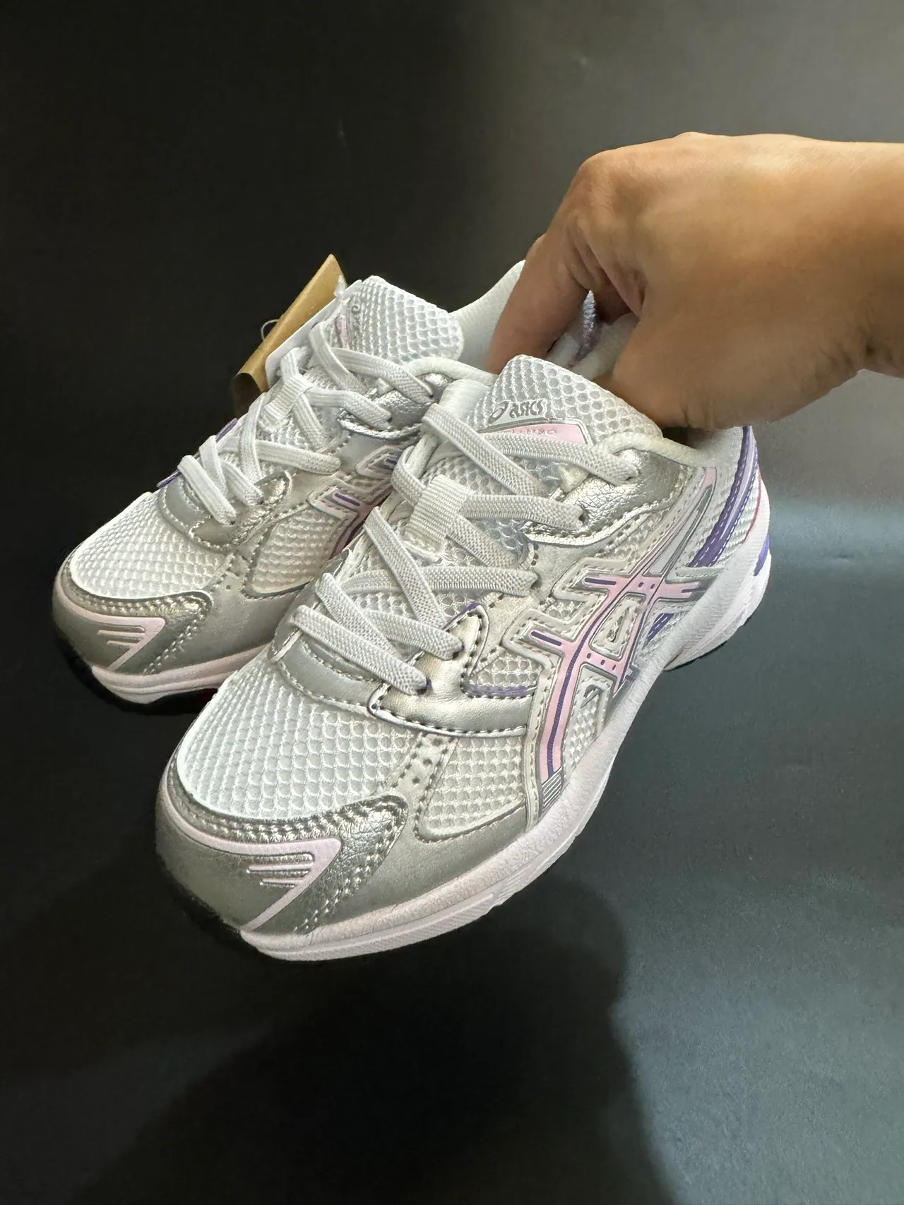 ASICS Branco Azul tênis de corrida low-top de malha e sintético superior 23