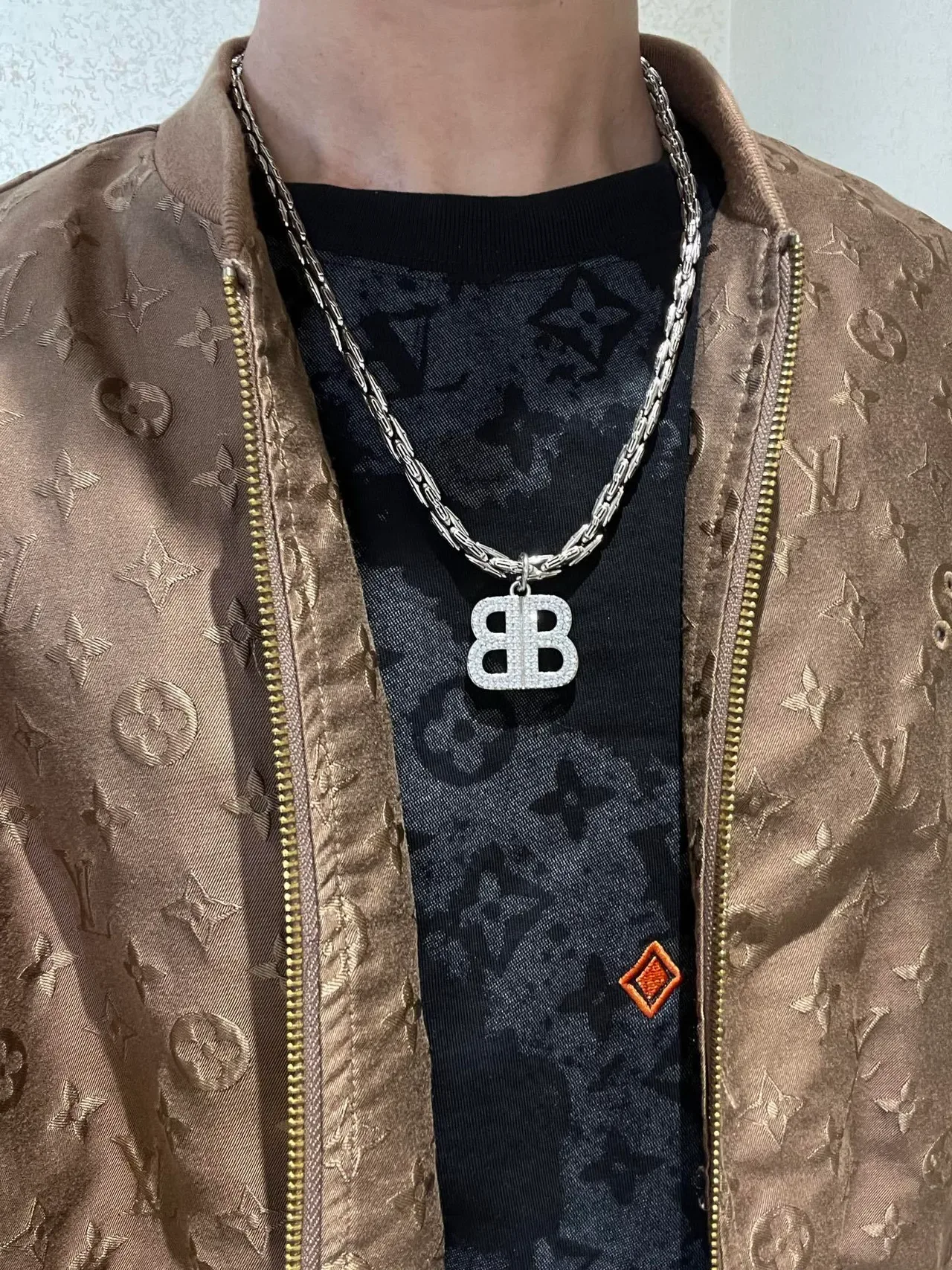 Colar Balenciaga BB Pêndano de Cristal Corrente Grossa 8