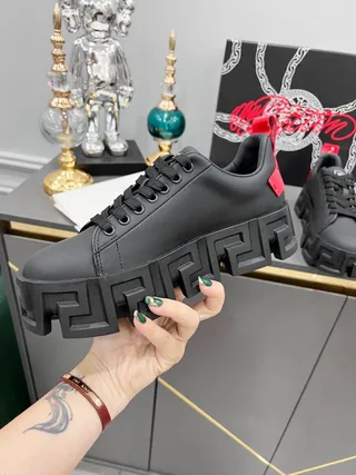 Balenciaga Defender أسود أحمر مفتاح يوناني سول منصة سميكة سنيكرز 3