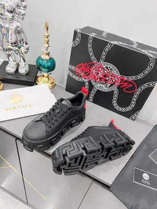 Balenciaga Defender أسود أحمر مفتاح يوناني سول منصة سميكة سنيكرز 5