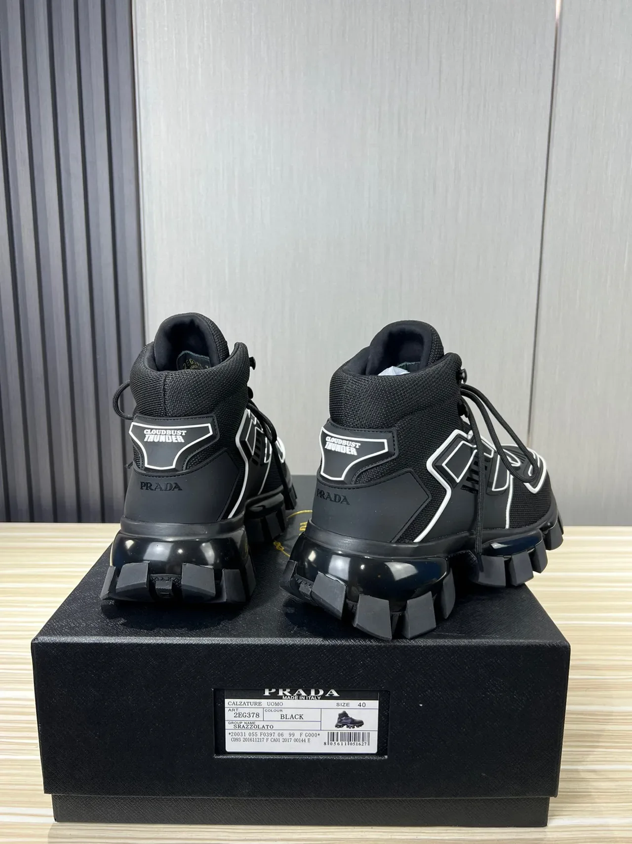 Balenciaga Defender Tênis high top preto branco mesh TPU chunky 6