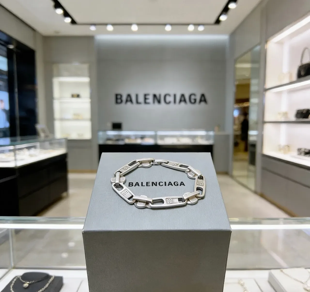 Balenciaga Chaîne Industrielle Maillon Argent Mat Métal Bracelet 4