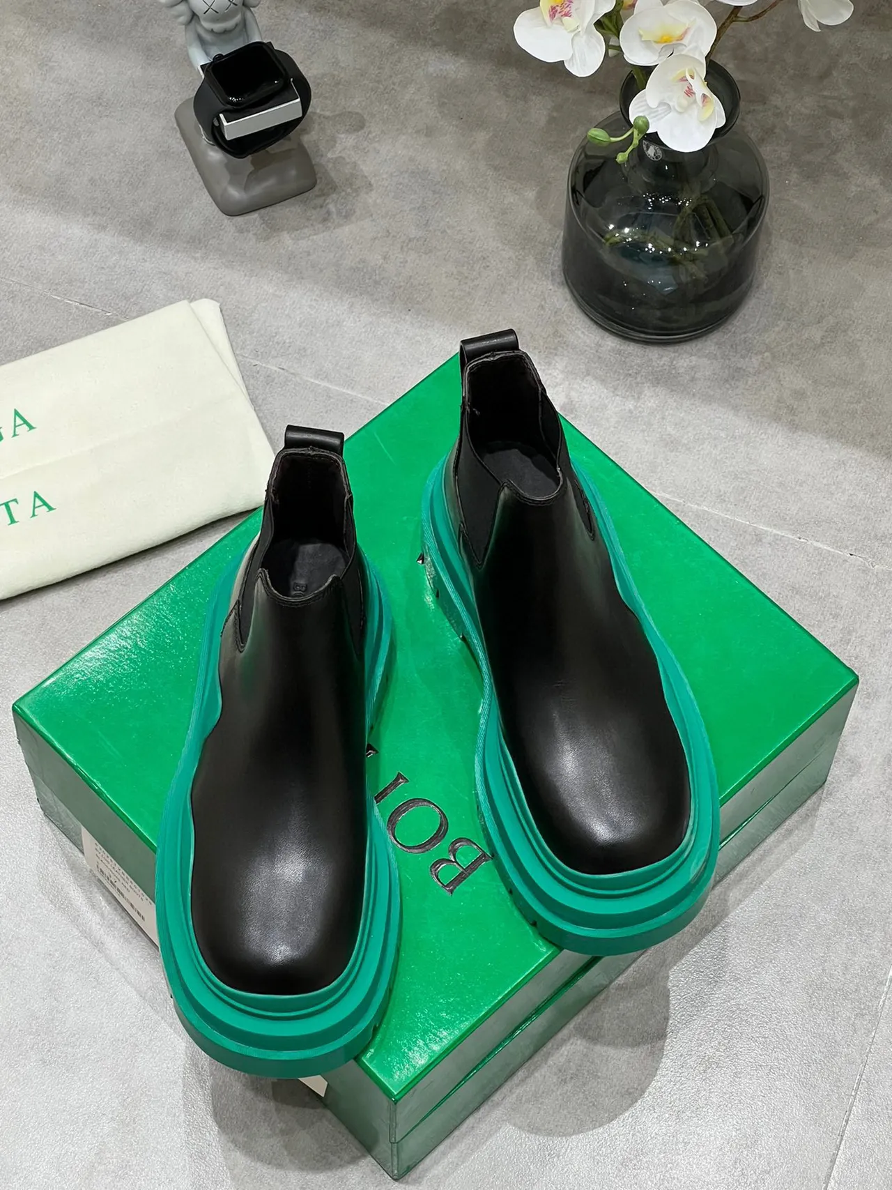 Balenciaga Le Cagole Black and Green Leather Chelsea Boots 5