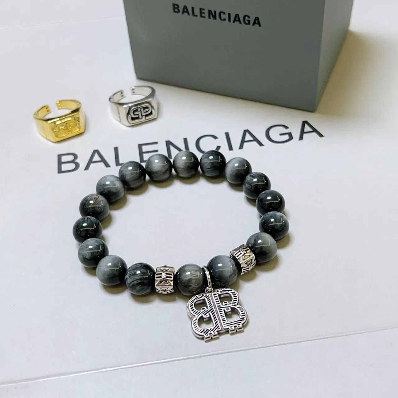 Balenciaga Logo Pendant Pulseira de Miçangas 7