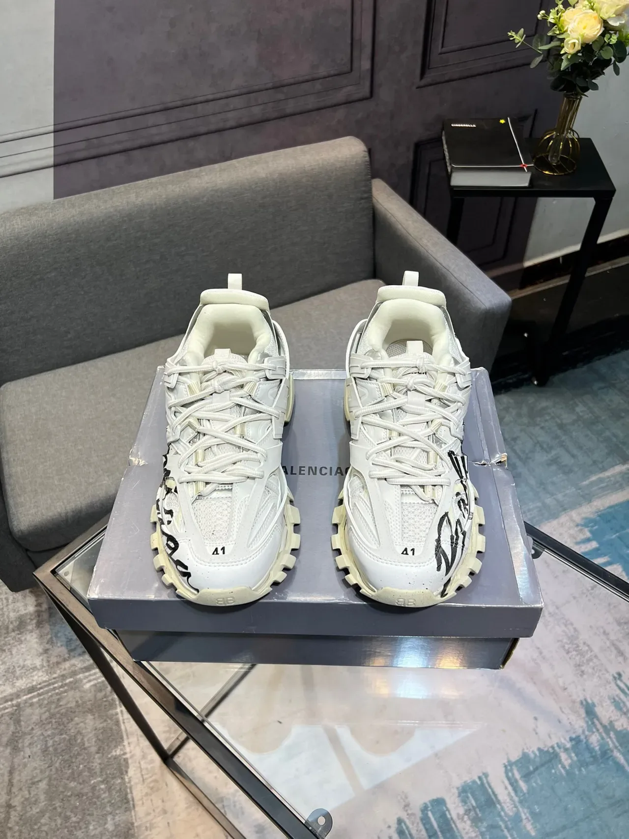 Balenciaga Runner Script Logo White Chunky Sneakers 2