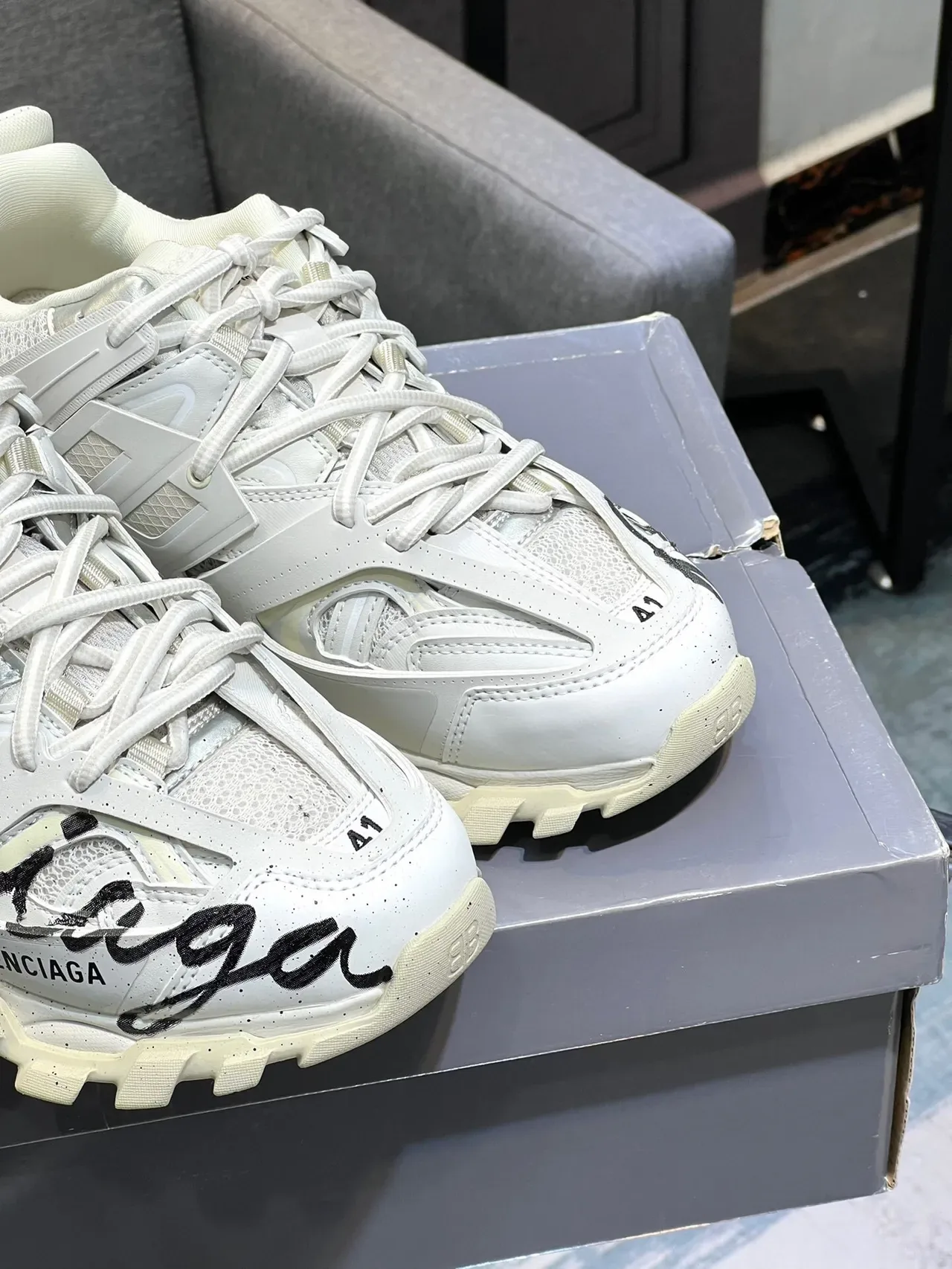 Balenciaga Runner Script Logo White Chunky Sneakers 9