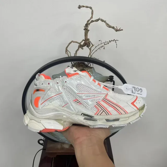 Balenciaga Runner أبيض وبرتقالي حذاء رياضي سميك 6