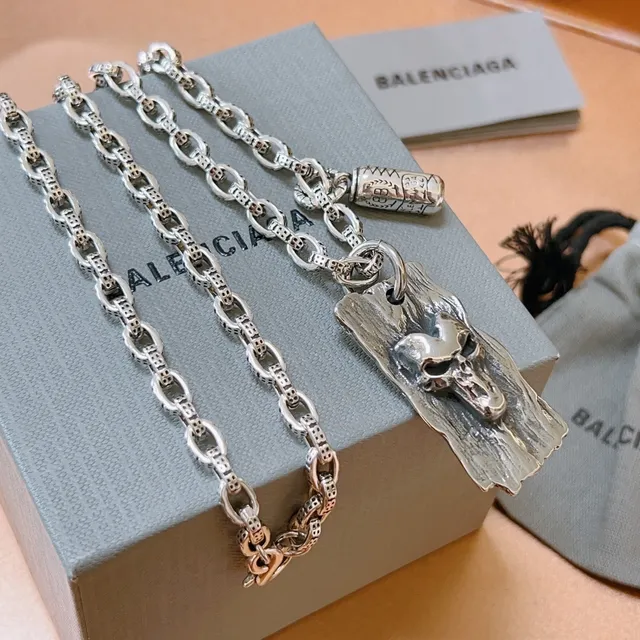 Balenciaga Silver Chunky Link Chain Sculpted Skull Pendant Necklace 9