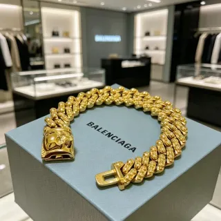 سوار Balenciaga جمجمة سلسلة ذهبي لؤلؤ مجموعة رابط منحني