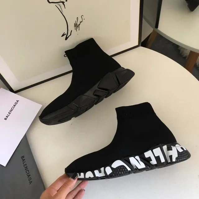 Balenciaga Speed Trainer Black and White tênis lifestyle 4