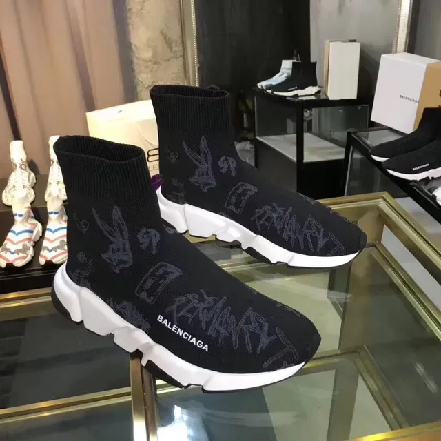 Balenciaga Speed Trainer أحذية رياضية سوداء مطبوعة جرافيكياً من نسيج أسلوب حياة 3