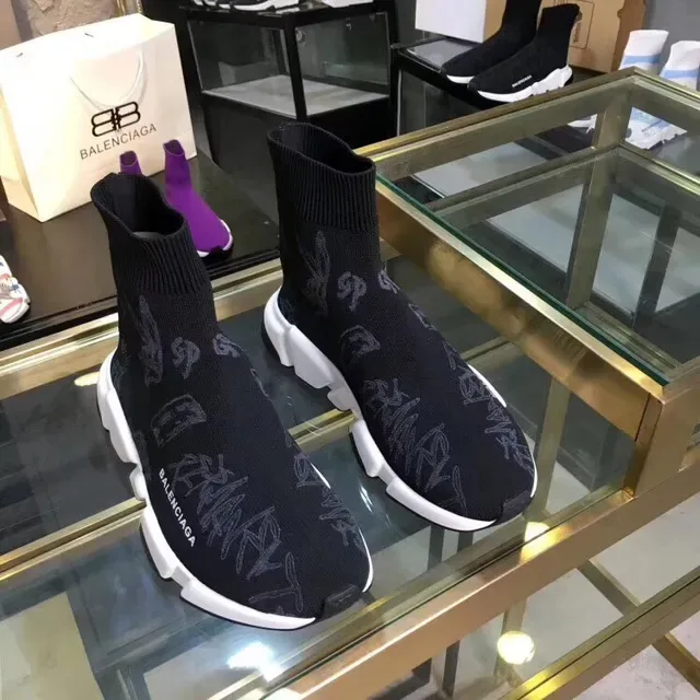 Balenciaga Speed Trainer أحذية رياضية سوداء مطبوعة جرافيكياً من نسيج أسلوب حياة 4