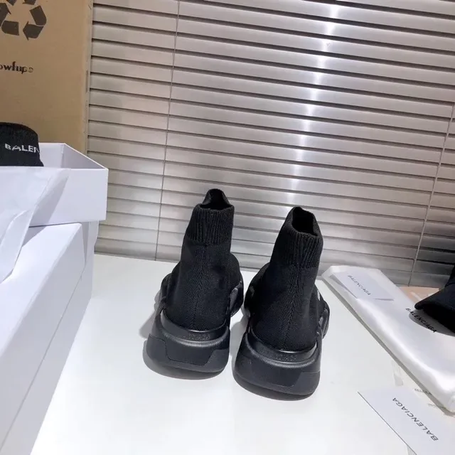 Balenciaga Speed Trainer Tênis lifestyle pretos com ajuste de meia 2