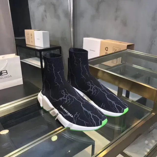 Balenciaga Speed Trainer Lightning Bolt verde preto sneakers lifestyle 3