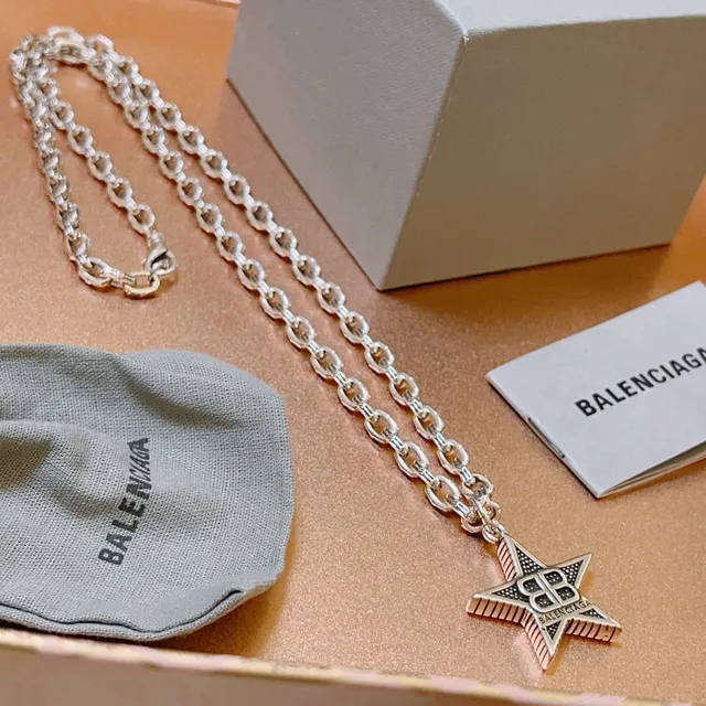Colgante de estrella Balenciaga Plata Oro Cadena gruesa de eslabones Collar de cinco puntas 3
