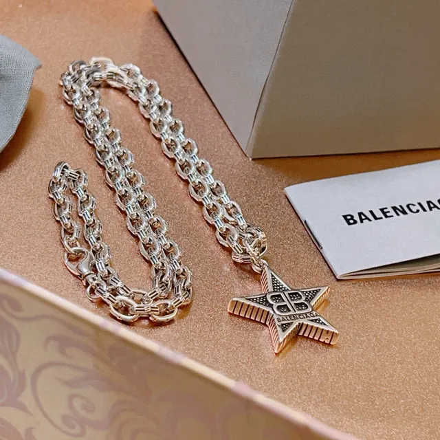 Colgante de estrella Balenciaga Plata Oro Cadena gruesa de eslabones Collar de cinco puntas 4