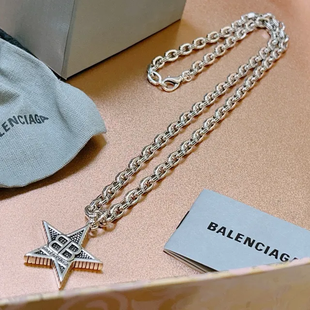 Colgante de estrella Balenciaga Plata Oro Cadena gruesa de eslabones Collar de cinco puntas 7