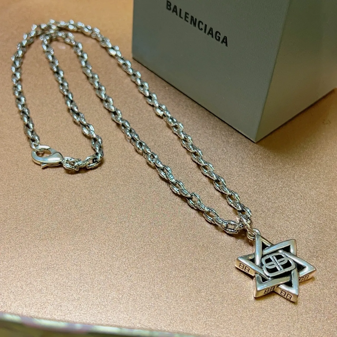 Balenciaga 星形吊坠银色绳链项链 4