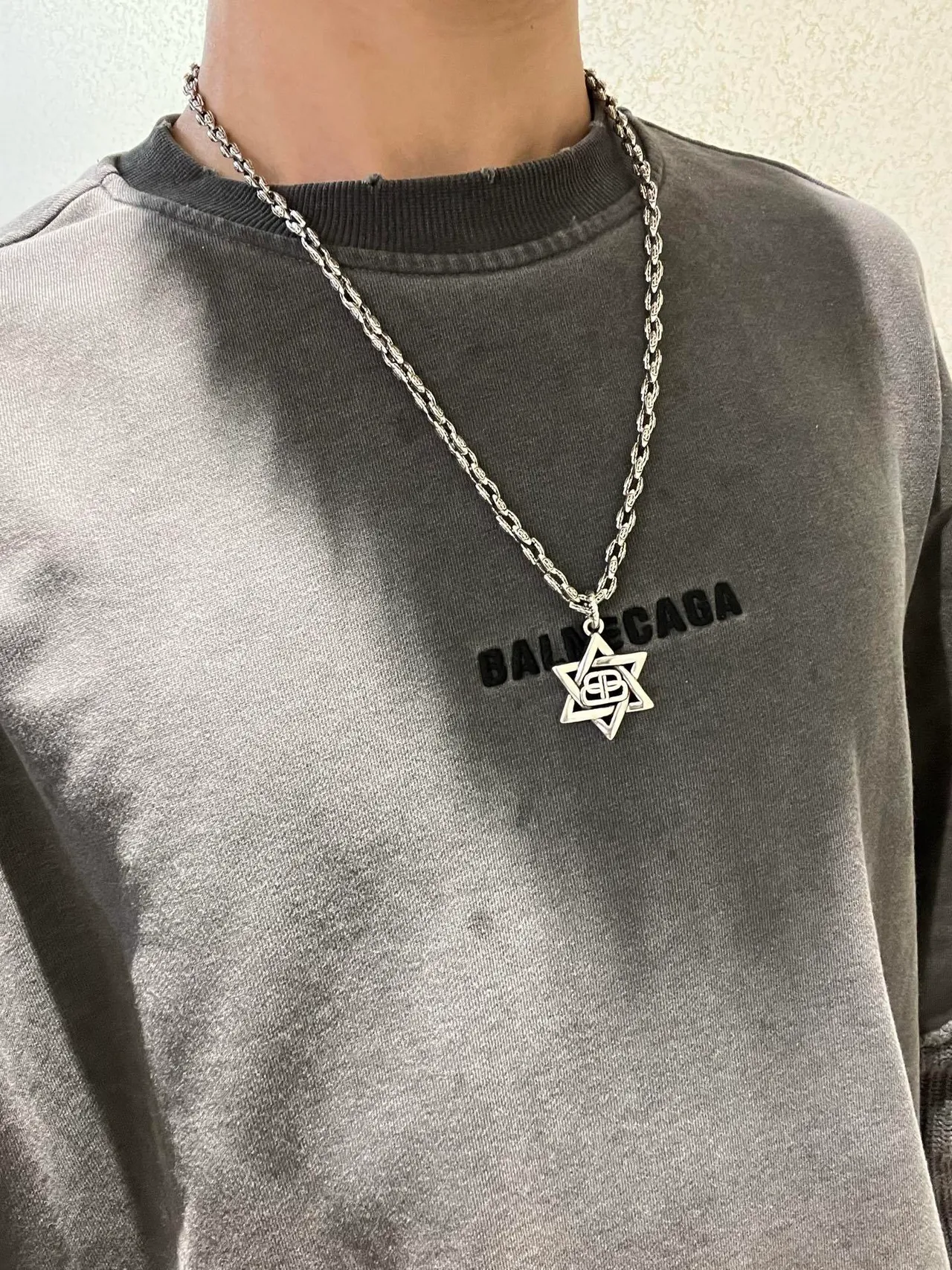 Balenciaga 星形吊坠银色绳链项链 5