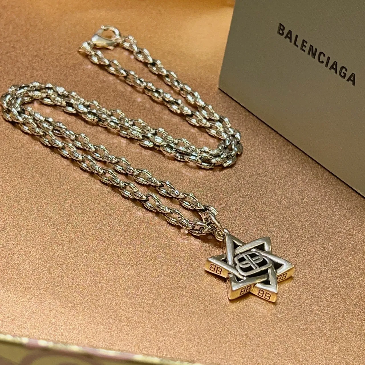 Balenciaga 星形吊坠银色绳链项链 6