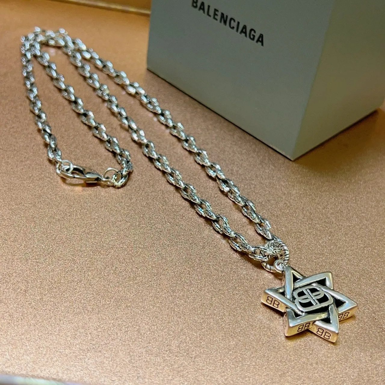 Balenciaga 星形吊坠银色绳链项链 7