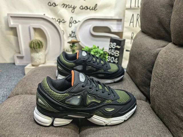 Balenciaga Track Trainer Tênis Chunky Borgonha 11