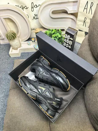 Balenciaga Track Trainer Tênis Chunky Borgonha 13