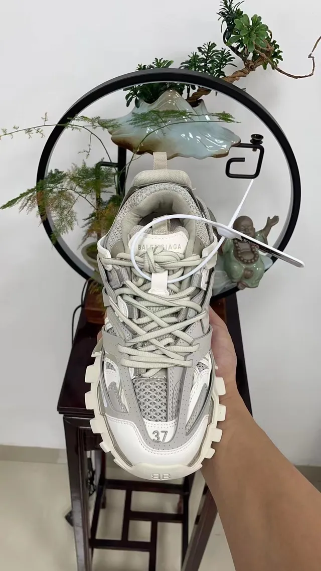 Balenciaga Track Trainer Tênis Chunky Cinza Claro e Off-White 3