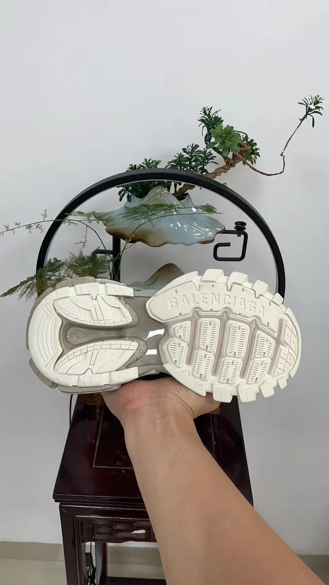 Balenciaga Track Trainer Tênis Chunky Cinza Claro e Off-White 4