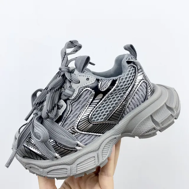 Balenciaga Track Trainer حذاء رياضي وردي وفضي سميك 11