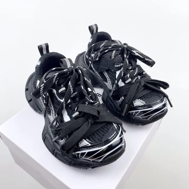 Balenciaga Track Trainer حذاء رياضي وردي وفضي سميك 15